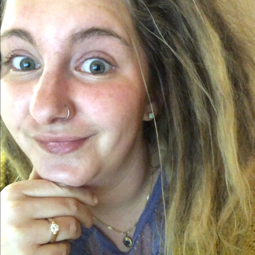 Meet your Posher, Ariel